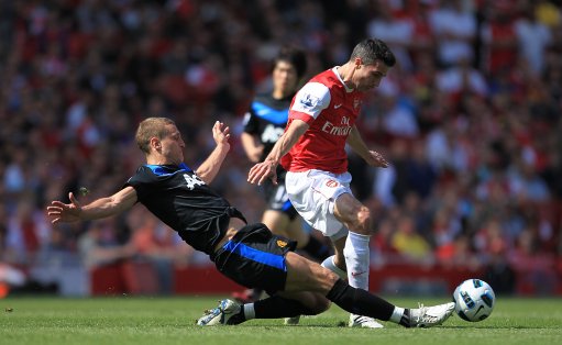 充满悬念的 充满悬念的